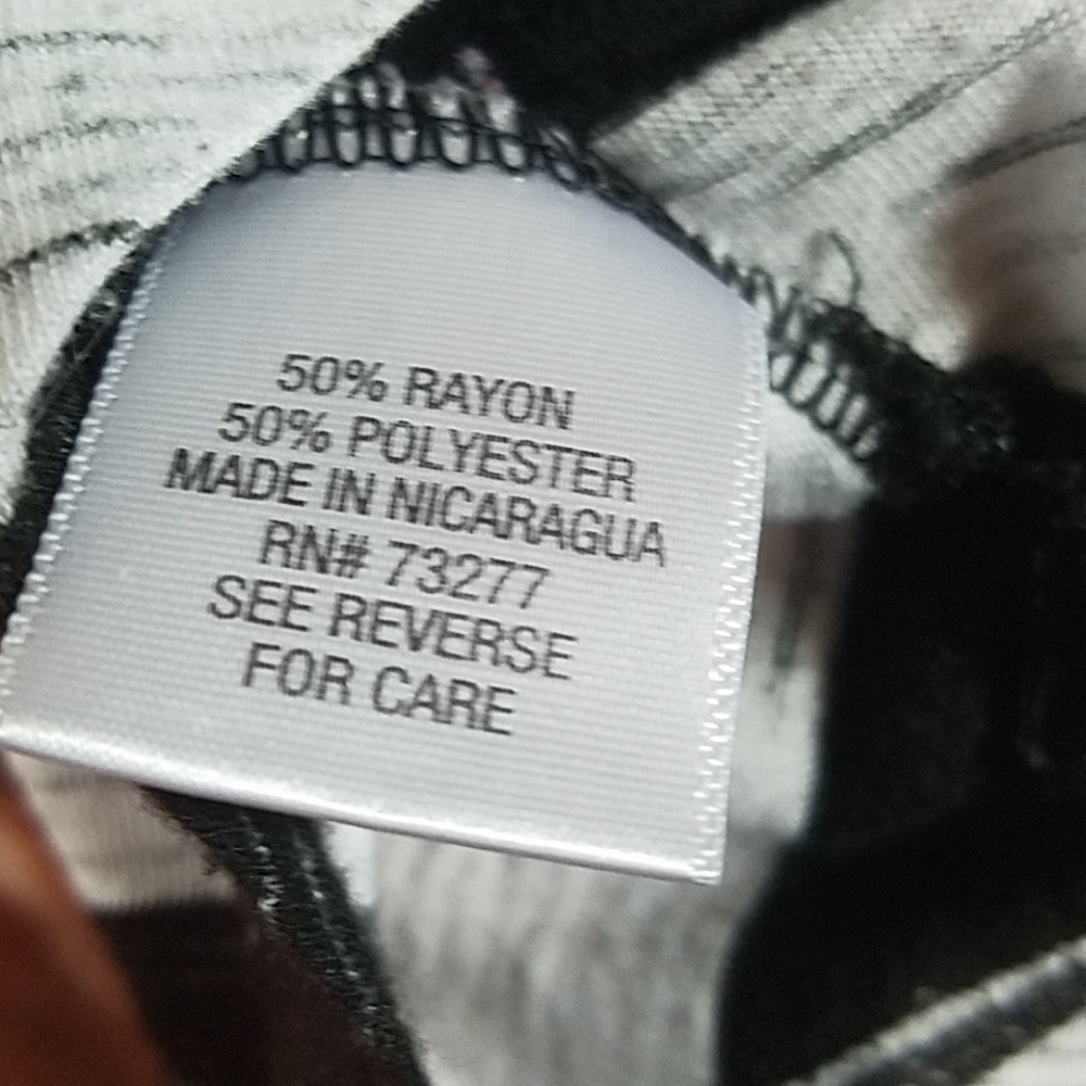 Apt 9 XL Black and White Striped Top - Picture 5 of 5